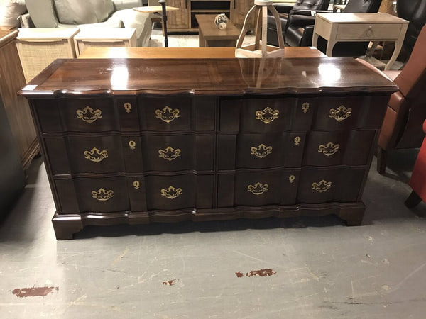 Henredon 6 Drawer Dresser