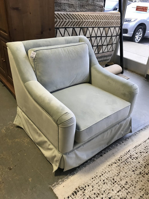 Alexander Swivel Chair (Spa Performance Velvet)