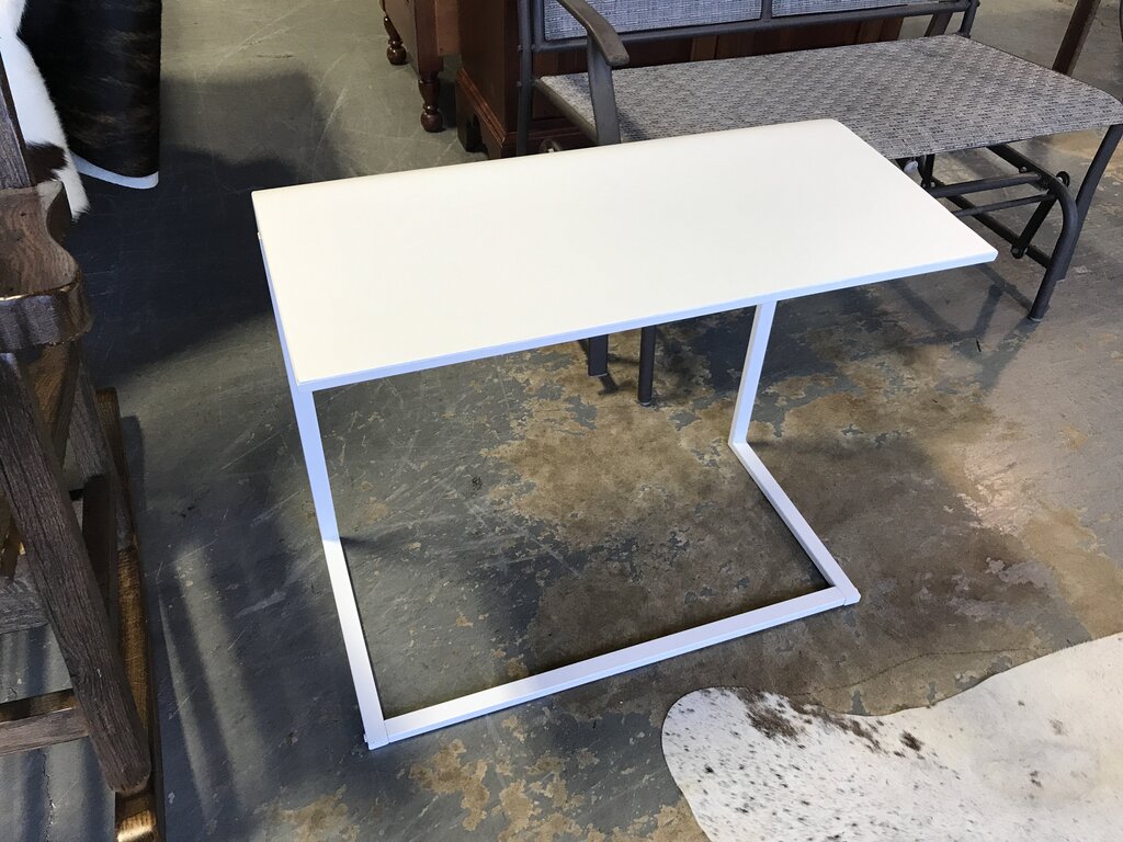 White Tray Table