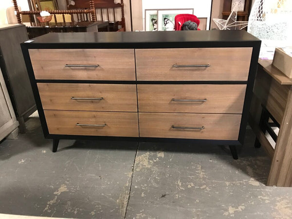 Two-Tone 6 Drawer Dresser