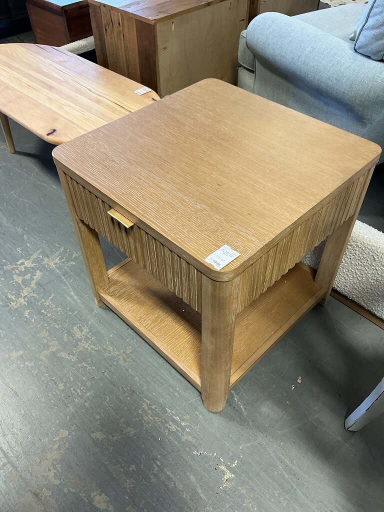 Erwin Fluted End Table- Natural