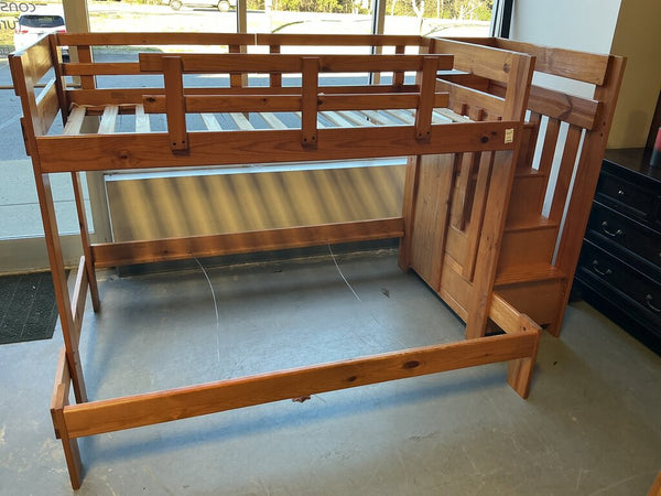 Solid Wood Bunkbed Twin Over Full