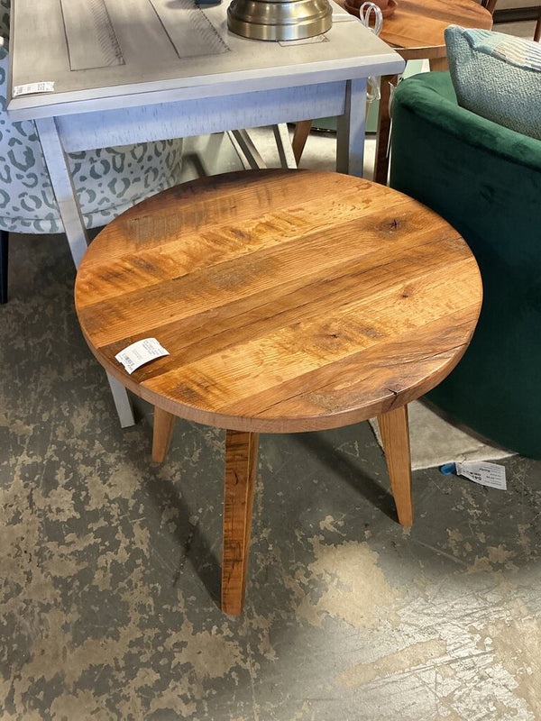 Amish Round End Table- Medium Stain