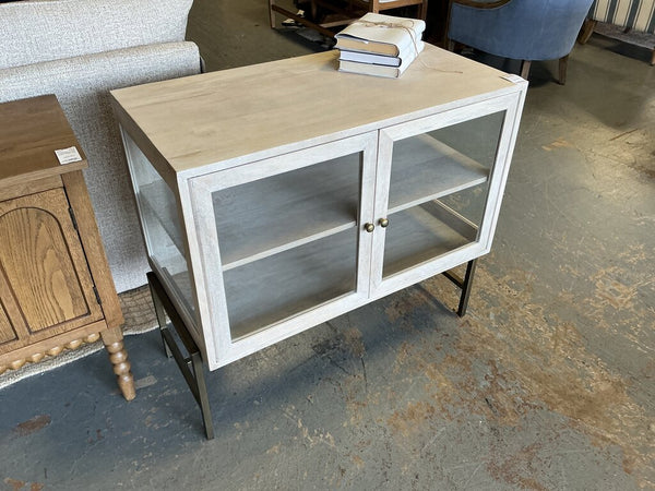 Mercana Arelius Cabinet