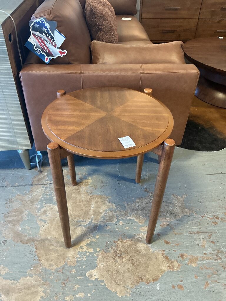 Round MCM Style End Table (Cinnamon)