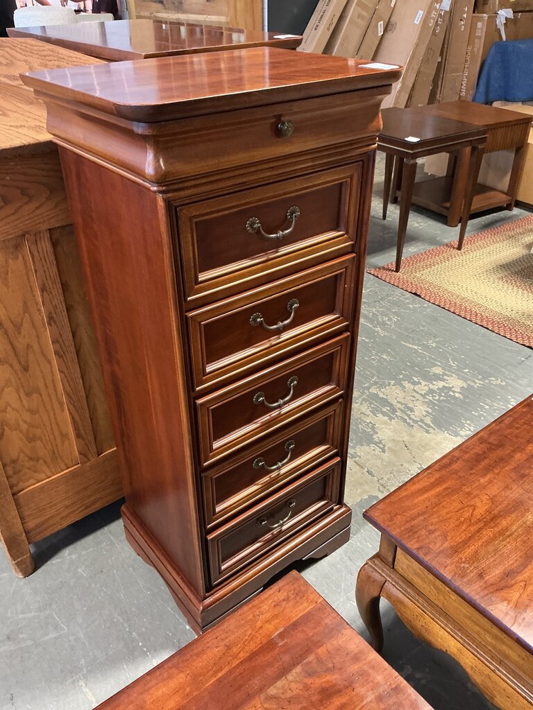 Lexington Lingerie Chest