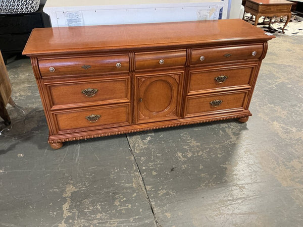 Lexington Dresser