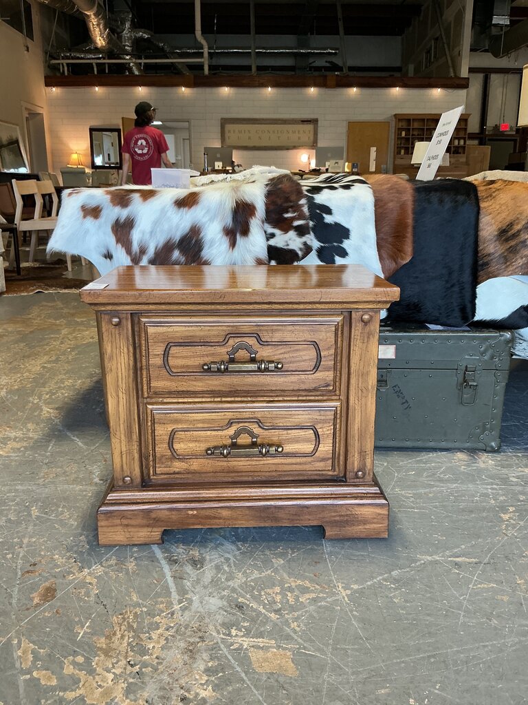 American of Martinsville 2 Drawer Nightstand