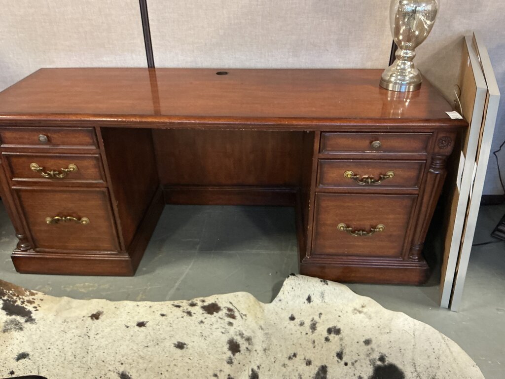 Executive Desk- Cherry Tone